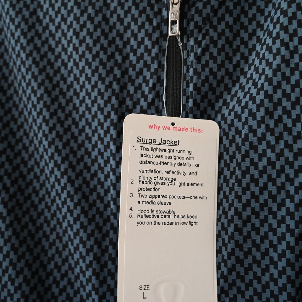 Lululemon Athletica NWT Surge Jacket Lightweight Running Jacket | Size Large - Picture 5 of 8